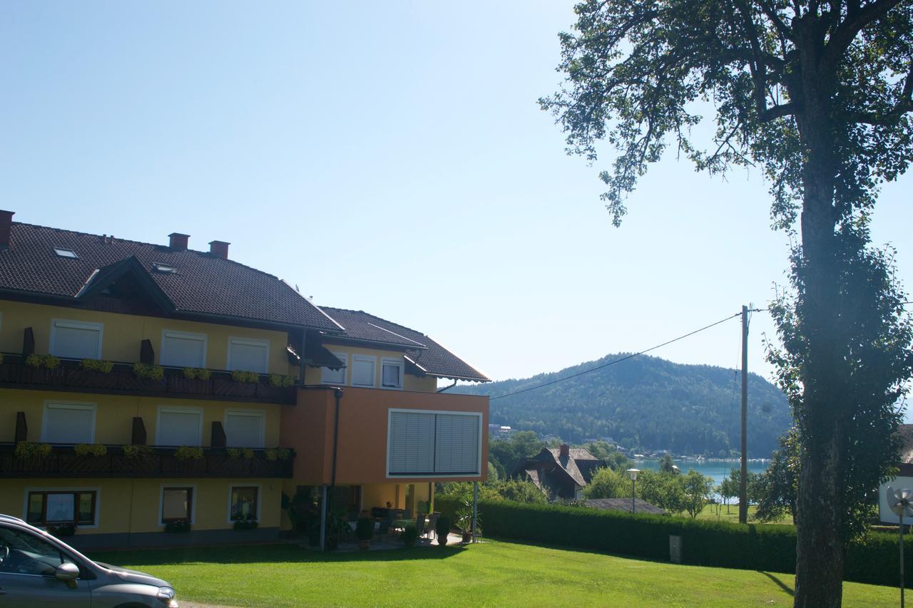 Pension Seerose Дроболлах-ам-Фаакер-Зее Экстерьер фото